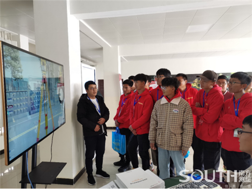 ̫������tyc4633